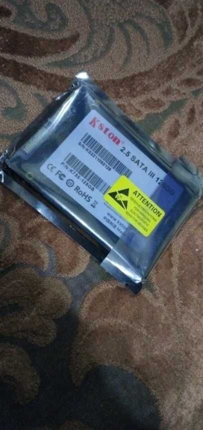 Жесткий диск 2,5 SSD Kston256Gb Новый в упаковке Sata3  6Gb\s