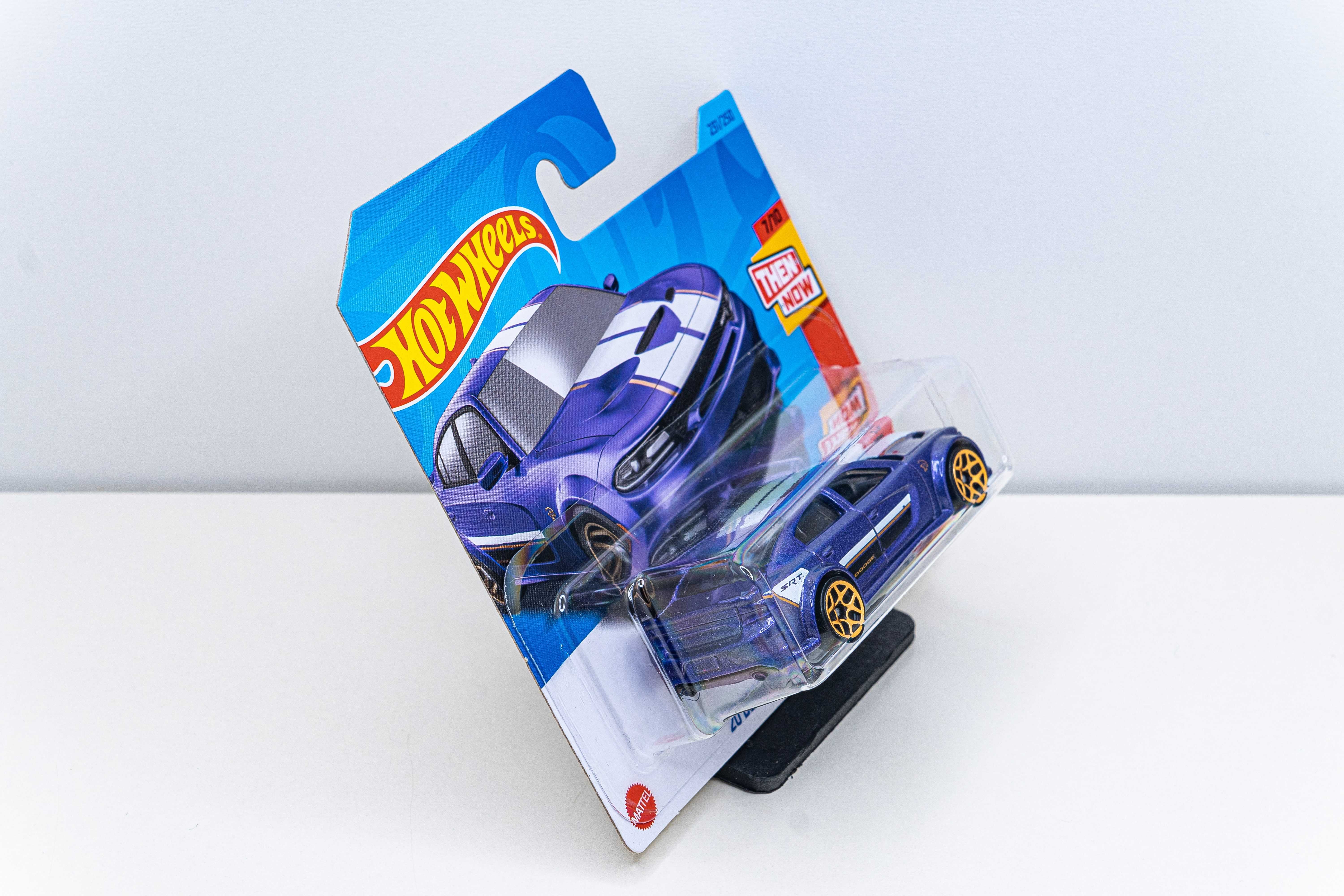 HOT WHEELS 20 Dodge Charger Hellcat 231/250 Then and Now 7/10 - NOWY