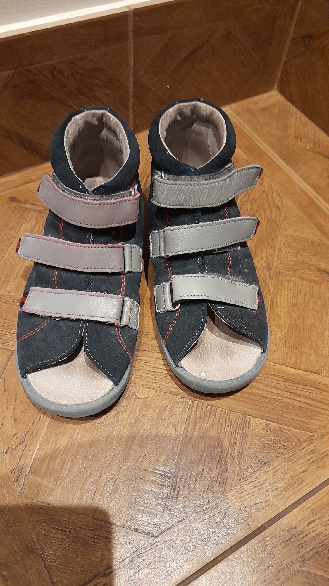 Buty ortopedyczne wysokie 34