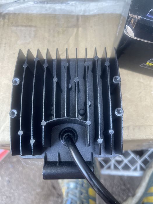 Дополнительная LED фара 16 лед диодов. Фара заднего хода