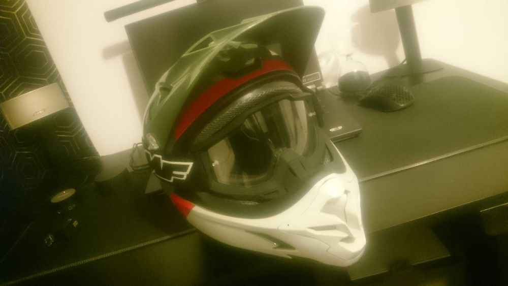 Kask UVEX z Goglami FMF roz.L stan BDB do hulajnogi rower cross enduro