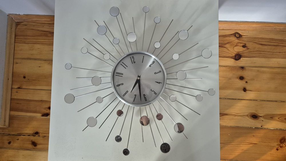 Zegar ścienny, okragly