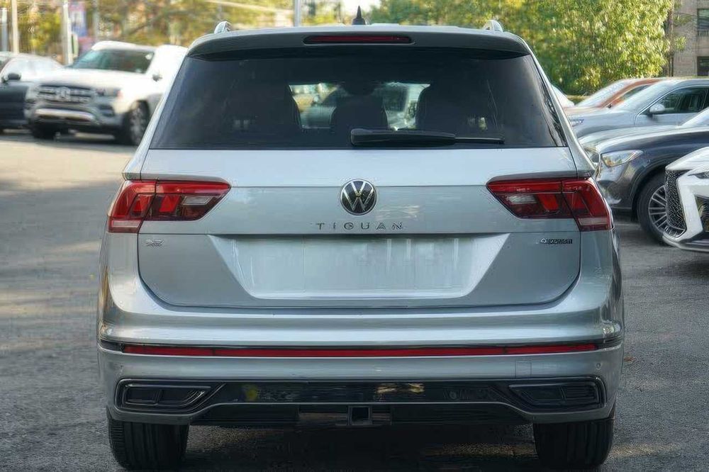 Volkswagen Tiguan SE R-Line Black 4Motion      2022