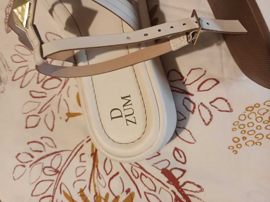Novos nunca usadas sandalias