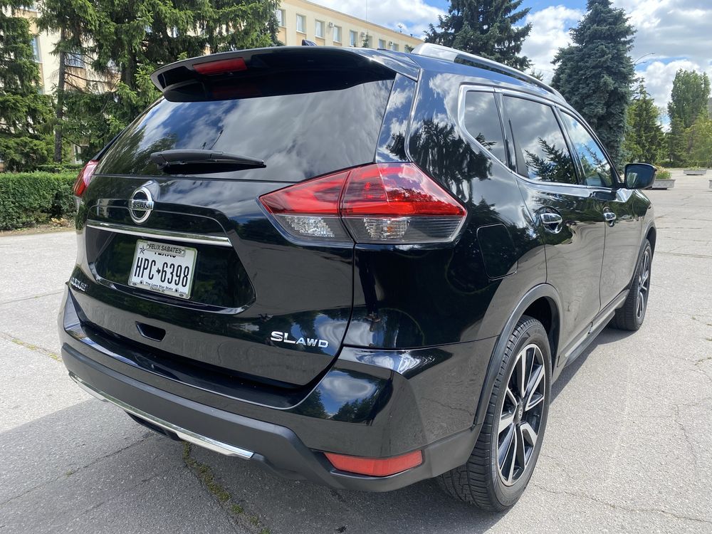 Nissan Rogue ( X-TRAIL) SL awd