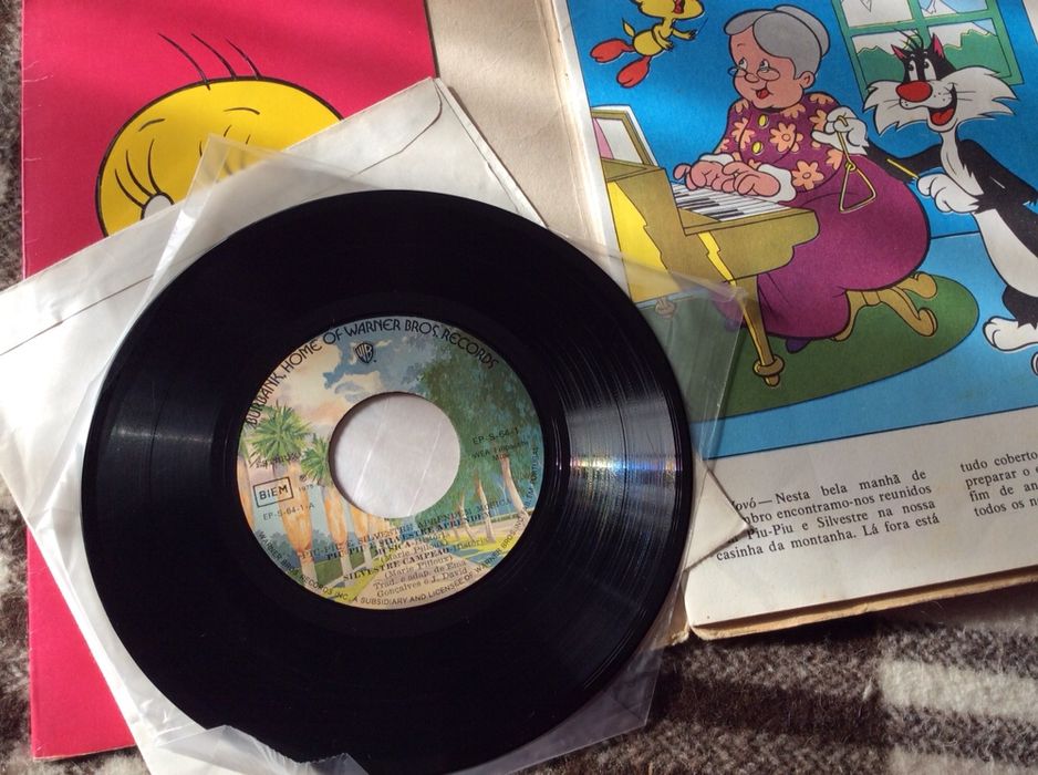 Desenhos animados Piu-Piu & Silvestre + Disco