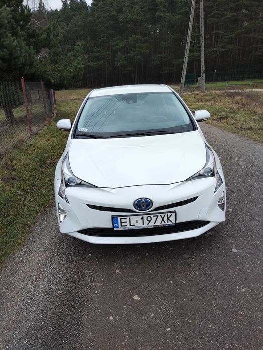 Toyota Prius IV 1,8 hybrid, 66 tys. km, krajowy