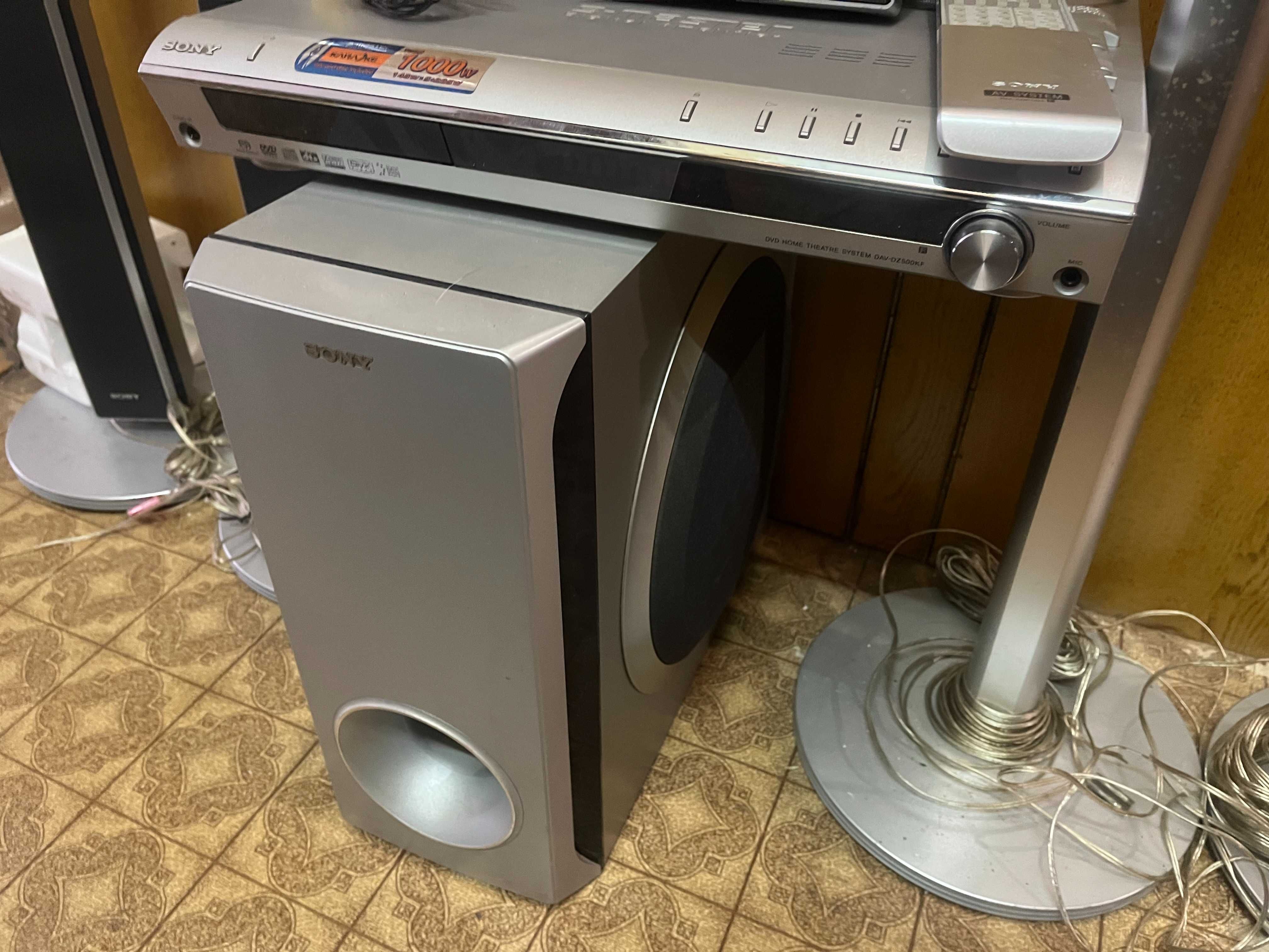 Домашний кинотеатр Sony DAV-DZ500KF