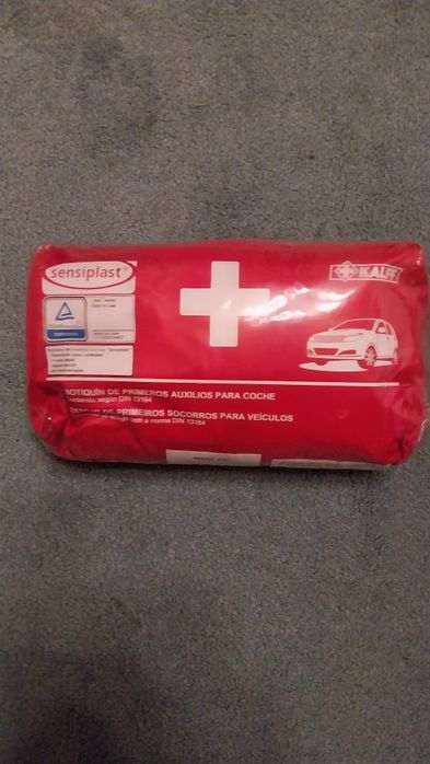 Kit tvde extintor e 1 socorros
