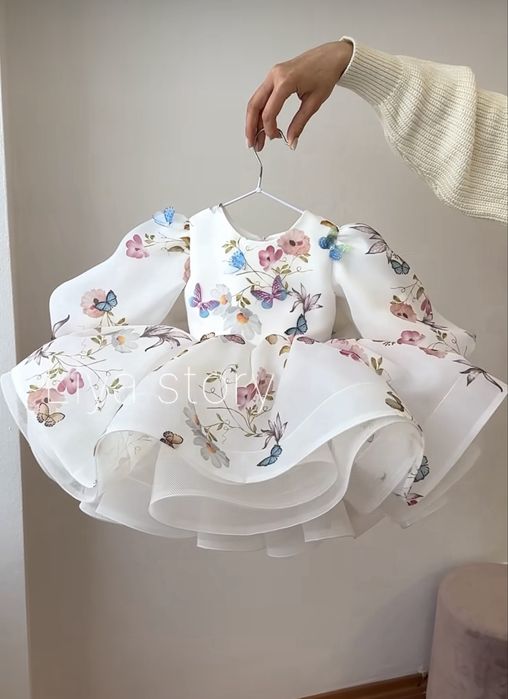 Святкова дитяча сукня на 1 рік