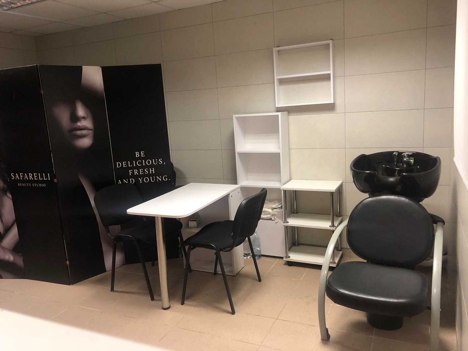 Приміщення салону краси по вул. Перемоги