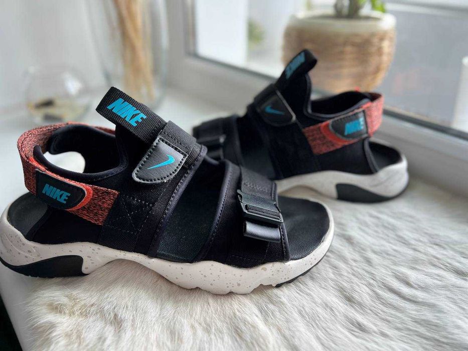 Nike Canyon Sandal "Black Turf Orange" (CW9704-007)