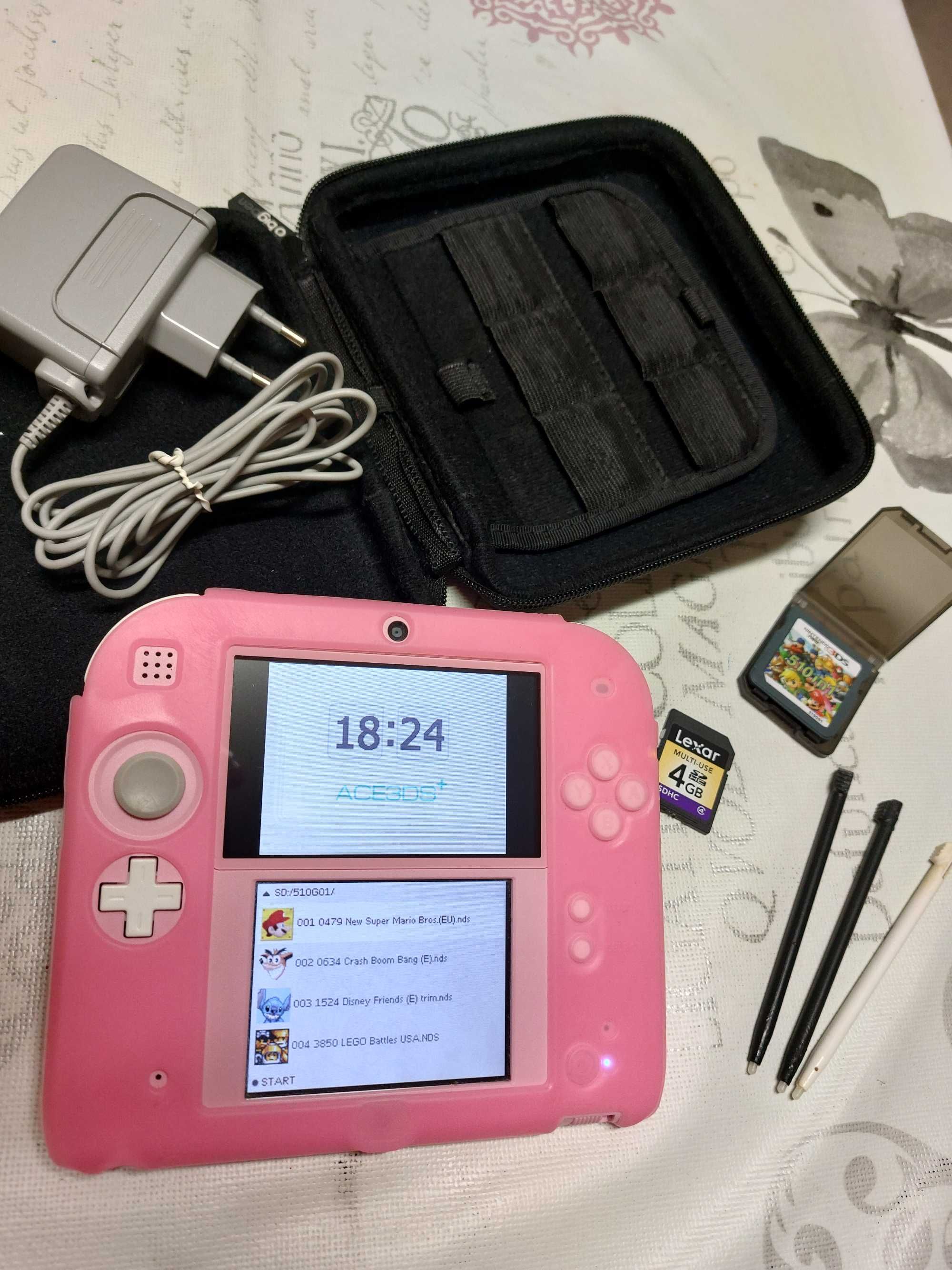 Nintendo 2DS c/ Bolsa de Transporte+Cartão SD 4Gb+Jogo 3DS 510in1+3Pen