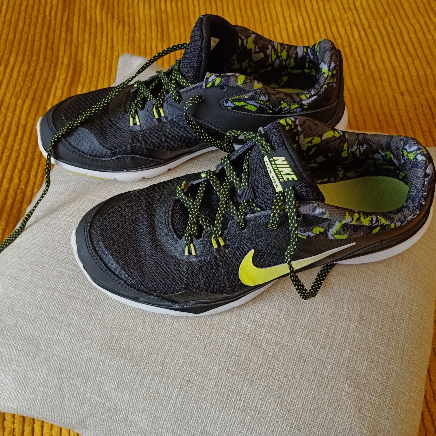 NIKE buty damskie WMNS FLEX Trainer 5 RINT