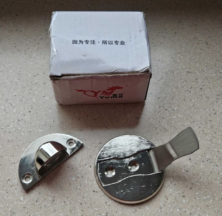 Магнитный стопор для двери