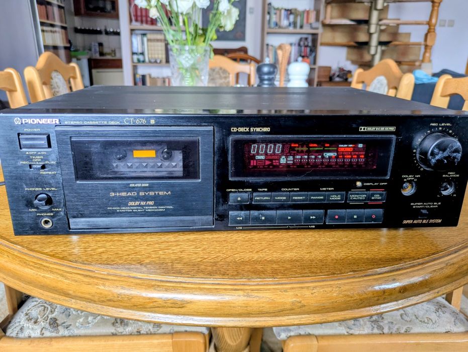 Pioneer CT-676 cassette deck magnetofon.