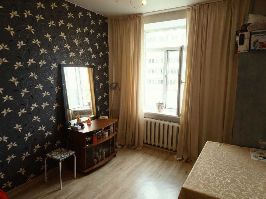 G4  Продаж квартира студия 7 хвилин від метро Левада