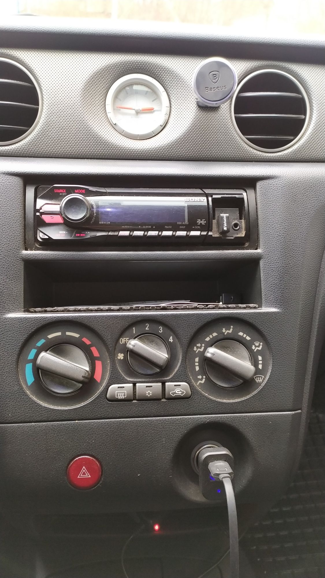 Mitsubishi Outlander 1 2.0 2006 г