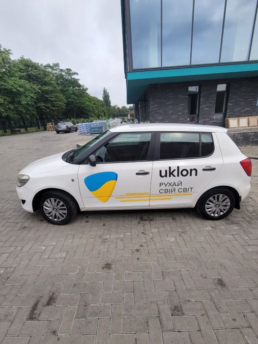 Оренда Skoda Fabia 1.2 HTP газ/бензин 3000/тиждень