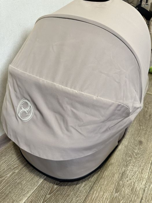 Продам коляску сайбекс люльку та автокрісло cybex priam