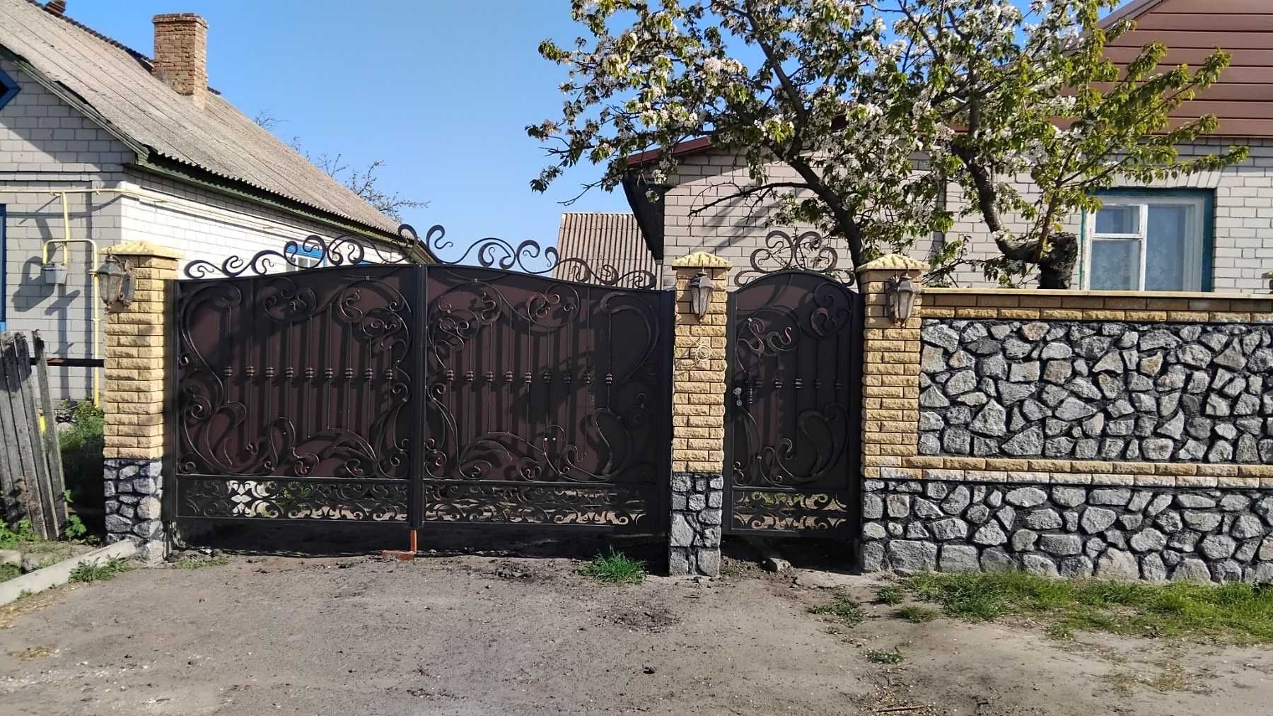 Продаж добротного будинку в с. Леськи