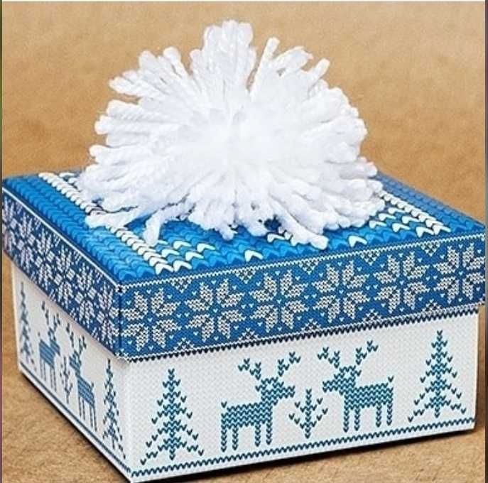 Новогодняя коробка для подарка