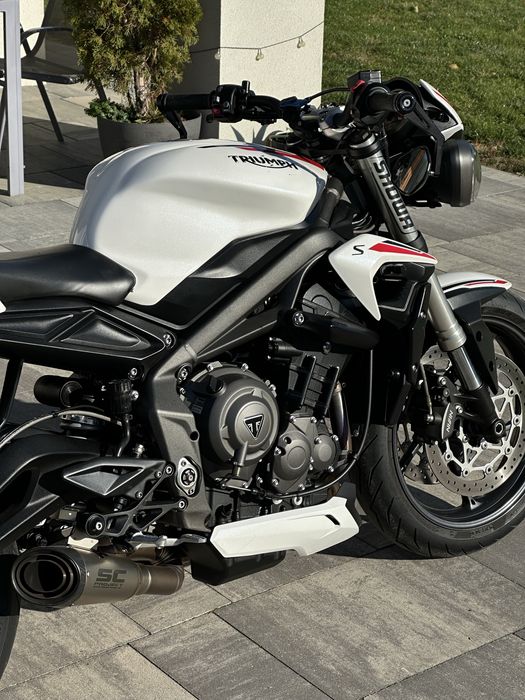 Triumph street triple 660s A2