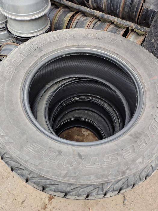 Продам Шини Bridgestone Всесезонні 265/65/17