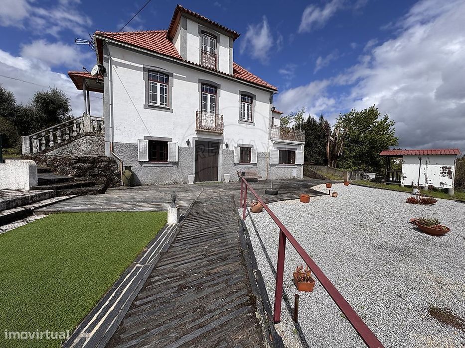 Moradia T6 para venda