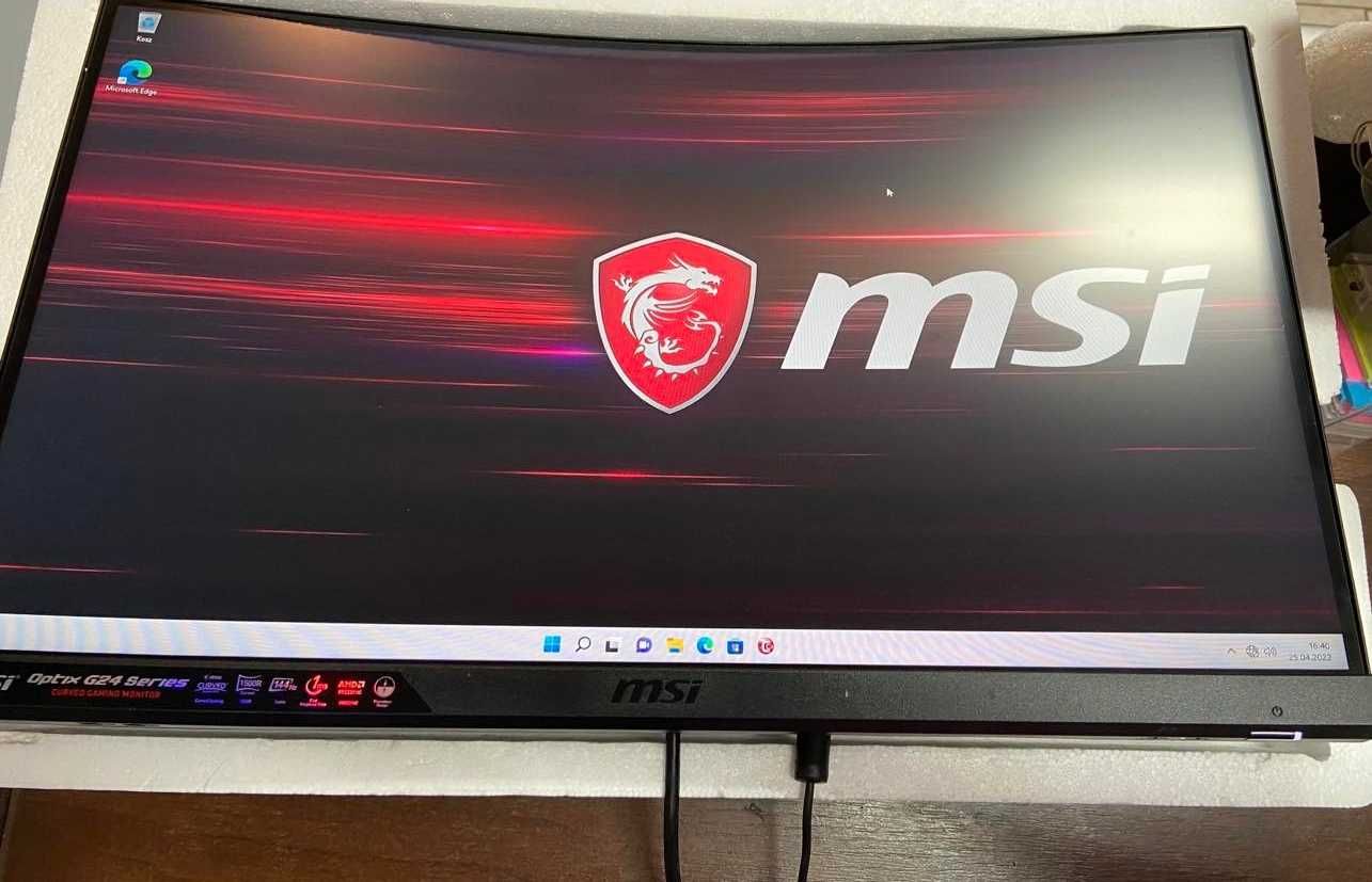 Desktop MSI Infinite 9RB-677PL + monitor MSI G24C4 * PAT-KOM