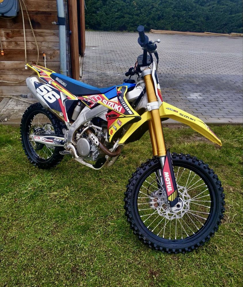 Motor crossowy Suzuki RMZ 250