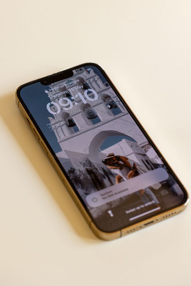 iPhone 13 pro 256gb gold złoty + peak design mobile everyday + dodatki