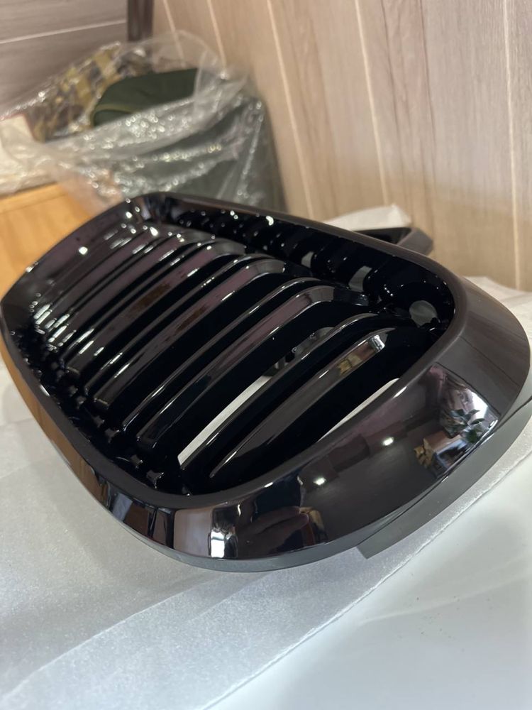 Ноздри Решетка радиатора BMW F25.F15 F10 F30.Е60 E70 Е39 глянц.бмв