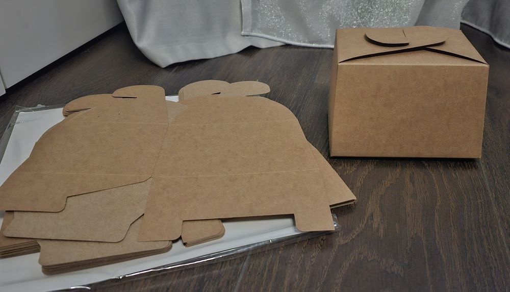 Kartonowe pudełka prezentowe 12szt