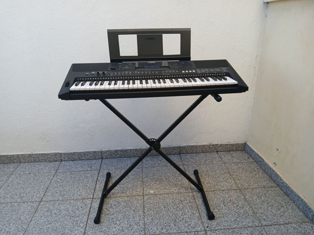 órgão yamaha- PSR-EW410 
-YAMAHA  PSR- EW410
-Como novo