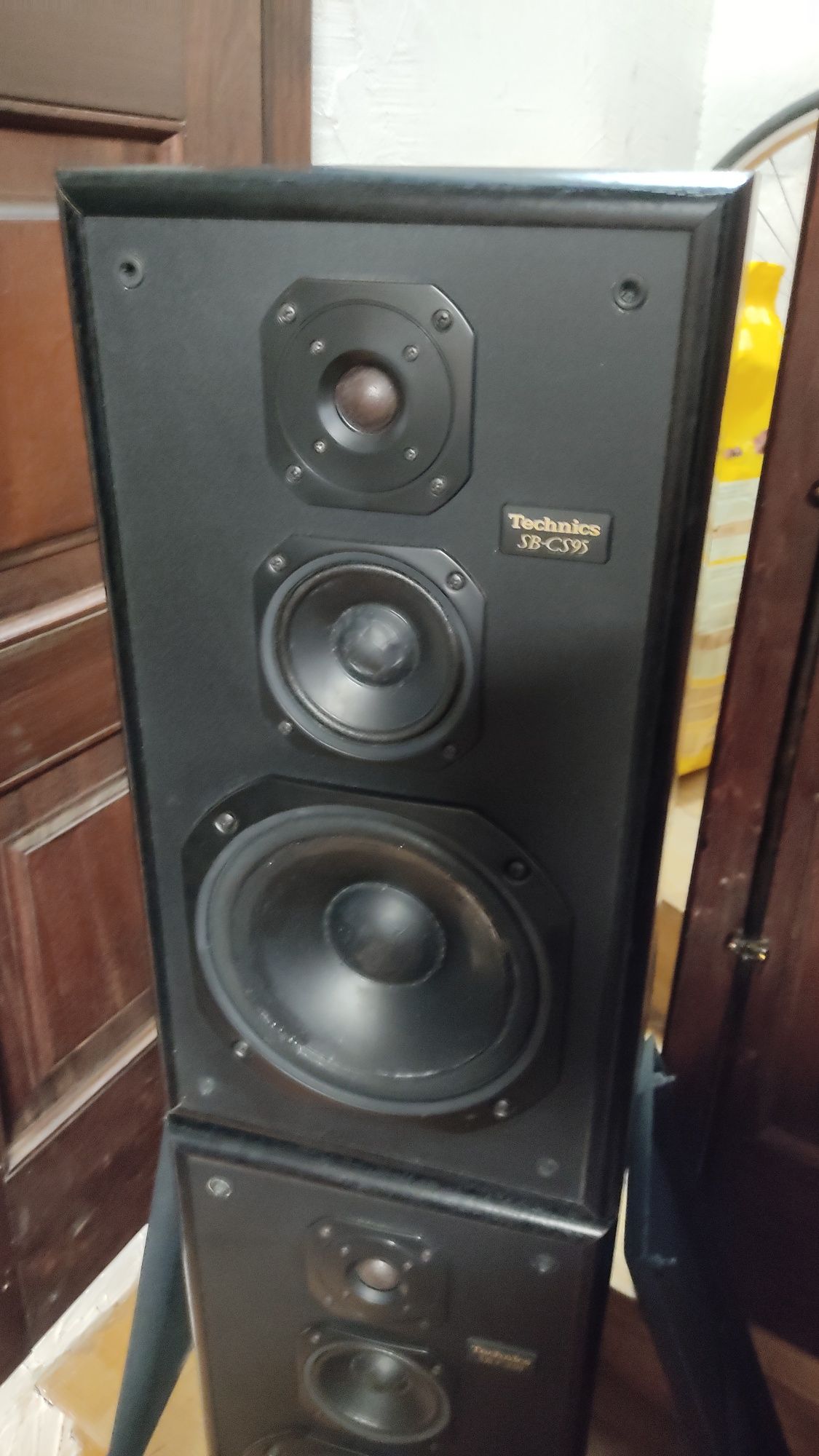 Par de colunas Hifi Technics SB-CS95 200w