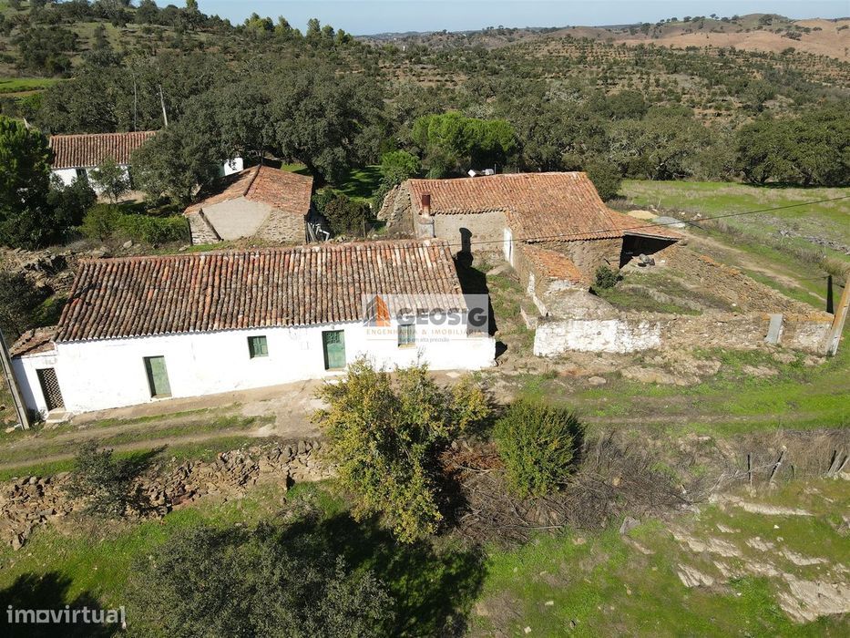 Quinta T2+1 Venda em Santa Clara-a-Nova e Gomes Aires,Almodôvar