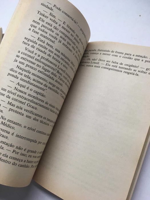 Livro - Guerra no Espaço