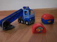 LEGO Duplo - ciężarówka do przewozu poczty+ruchoma wciągarka