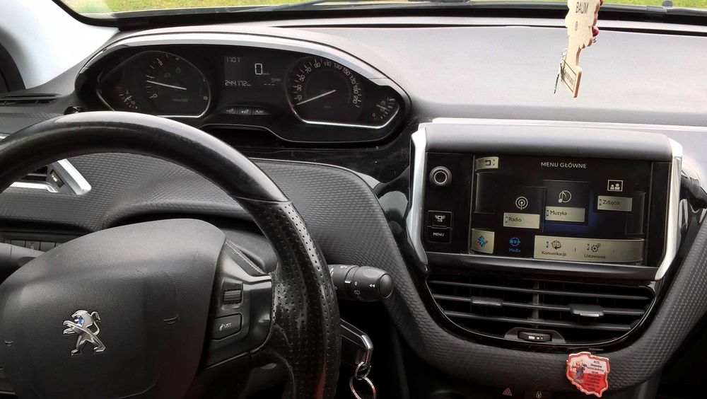 Peugeot 2008 rok 2013 1.6 HDI