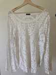 Blusa branca de renda