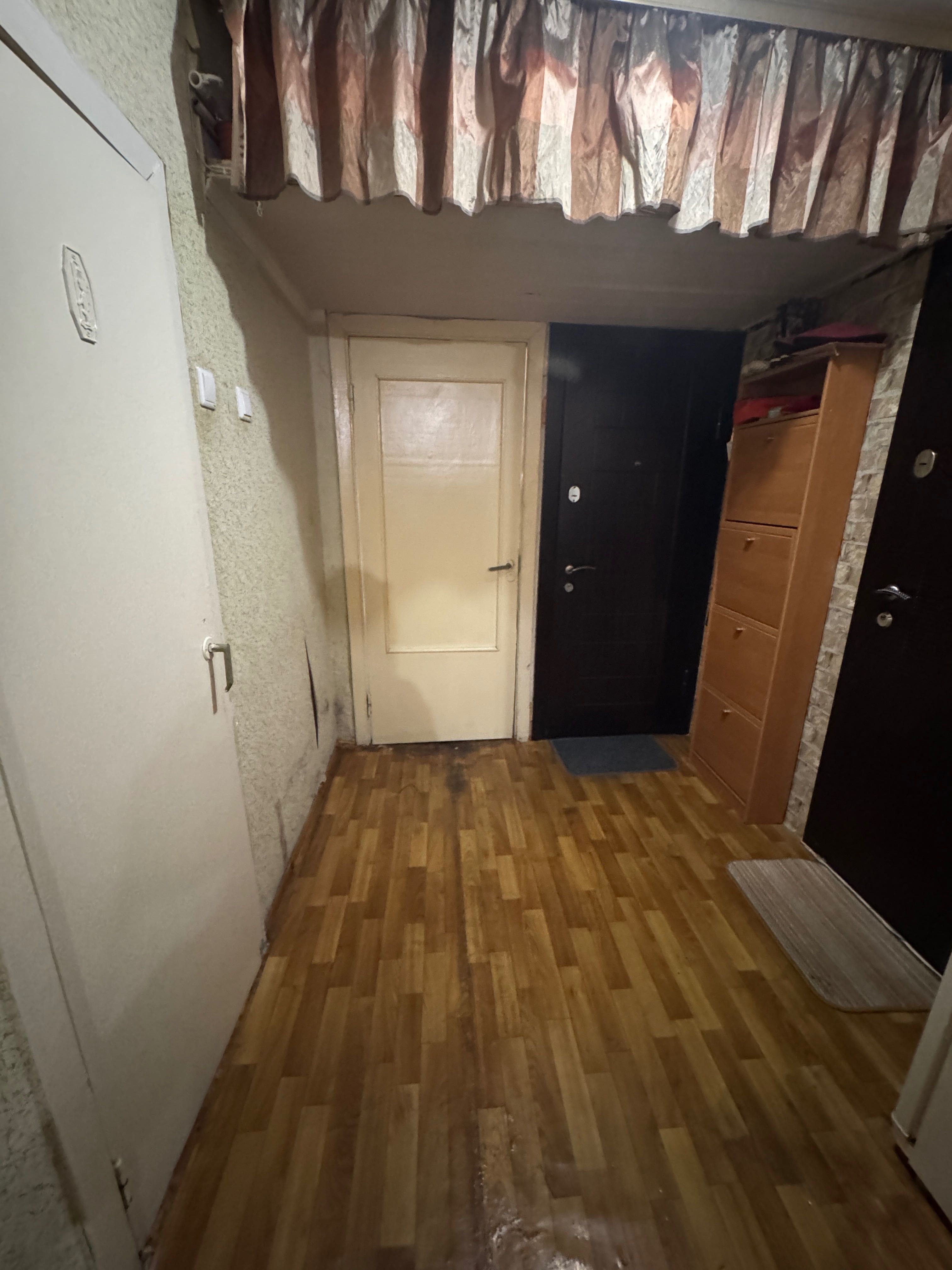 Продаж кімнати в гуртожитку