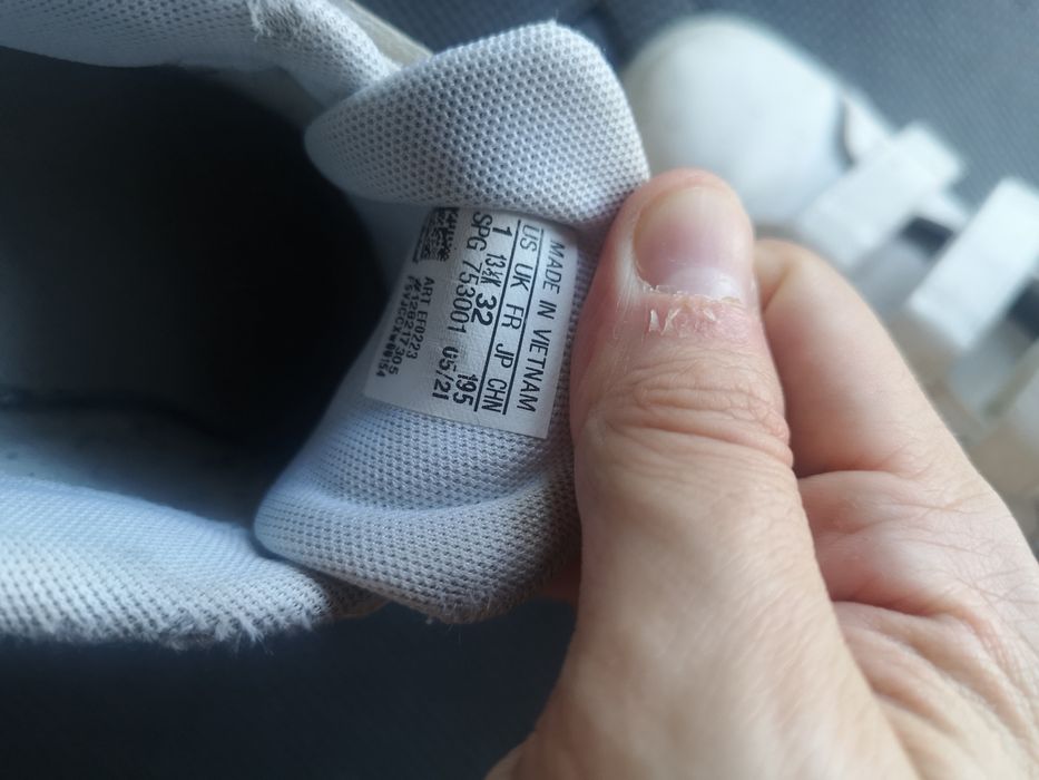 Tenis sapatilhas adidas branco e verde usadas 32