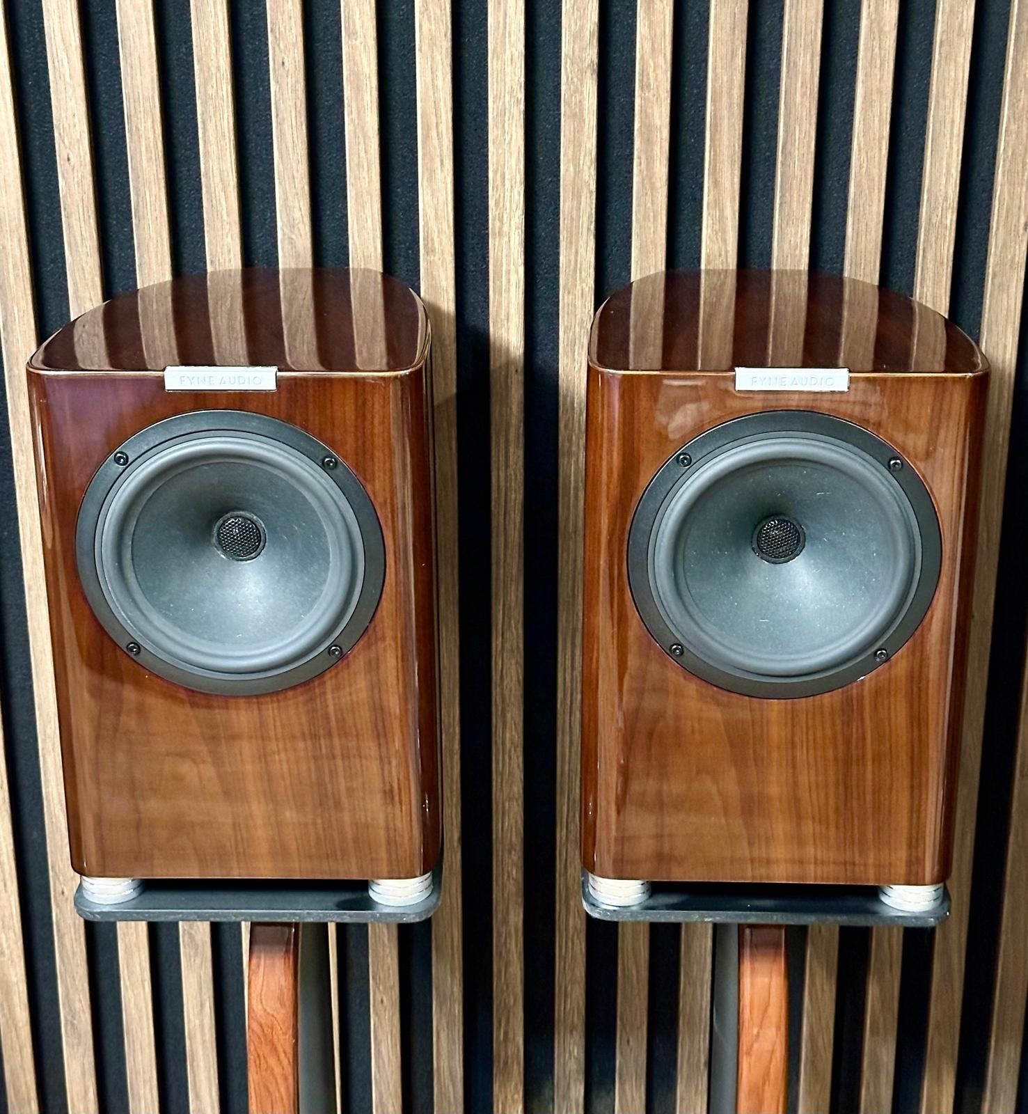 Kolumny Monitory Fyne Audio F700