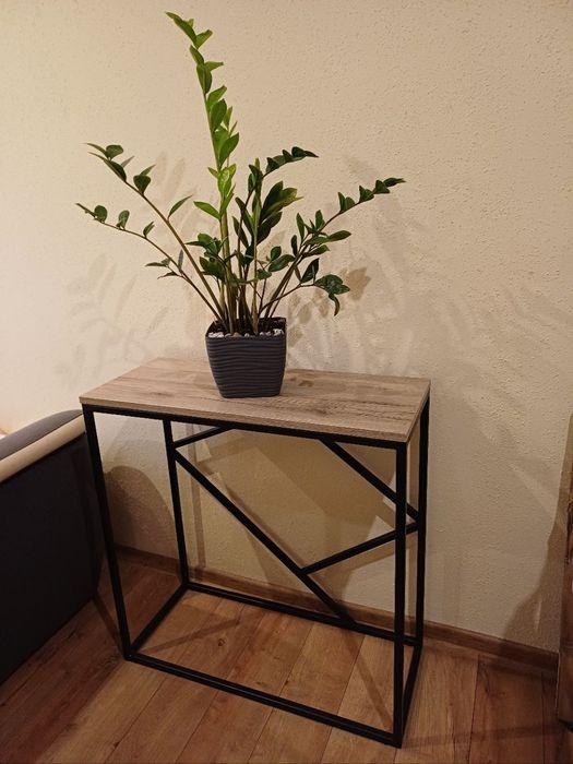 Konsola w stylu loft