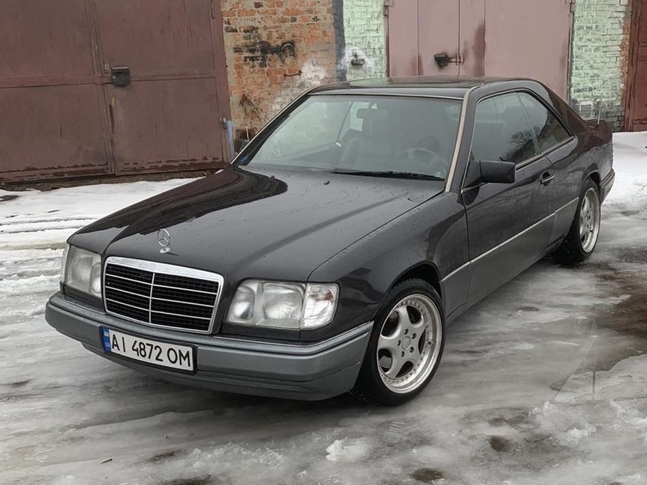 Mercedes 124 Купе в гарному стані