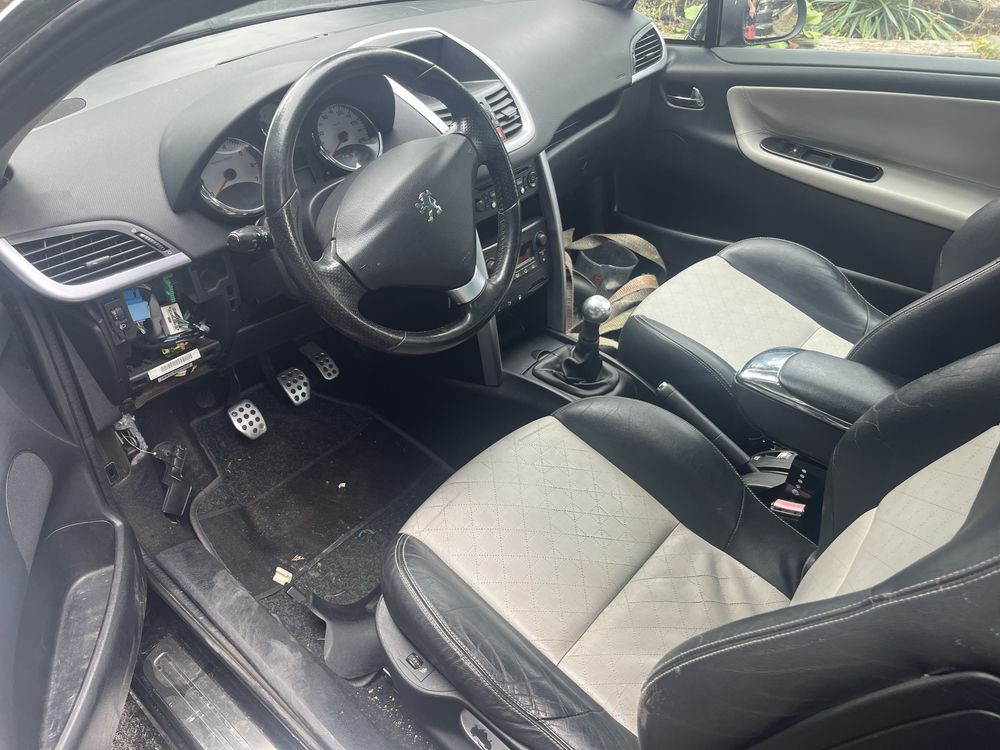 Peugeot 207 Cabrio 1.6 VTI 120KM  Roland Garros