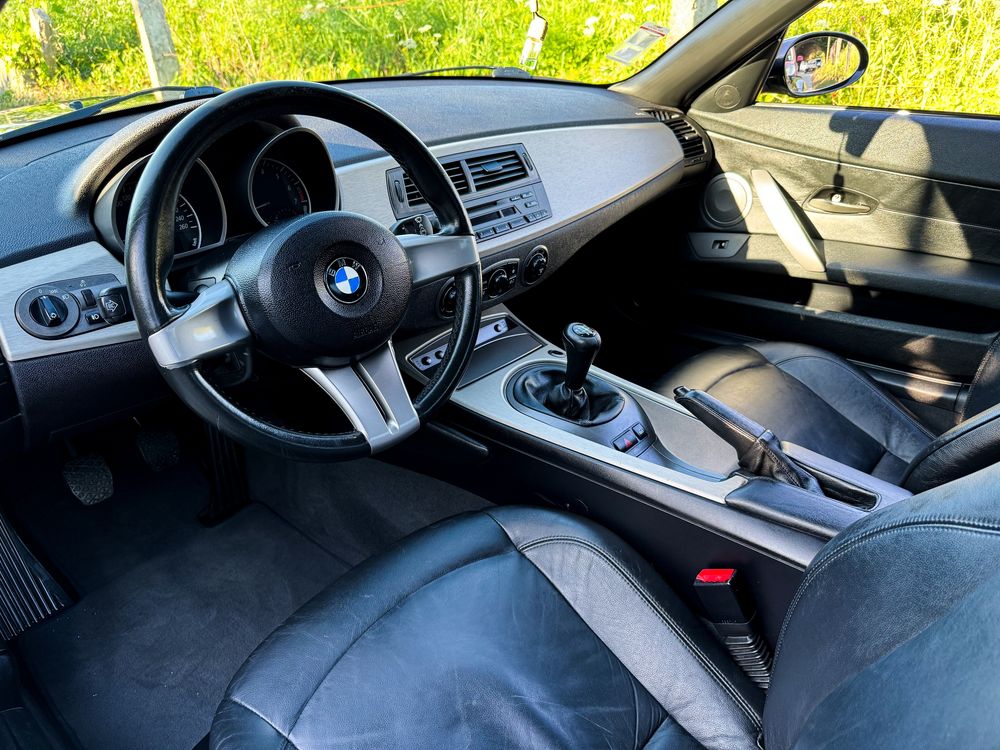 BMW Z4       2.2