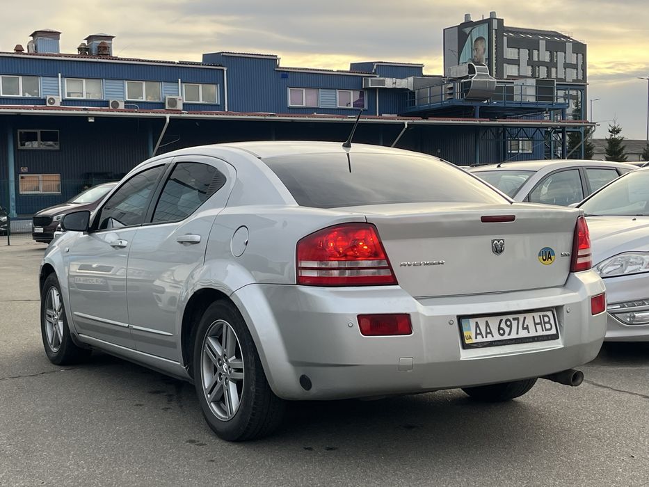 Dodge Avenger 2.4 газ/бензин автомат