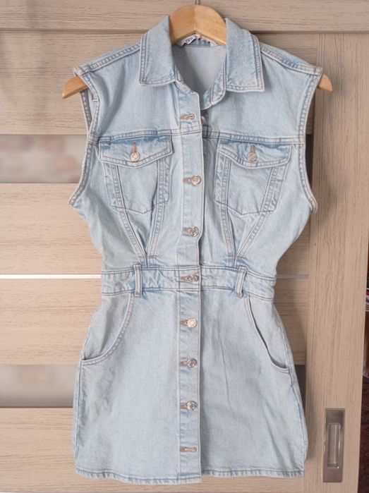 Жіночий комбінезон